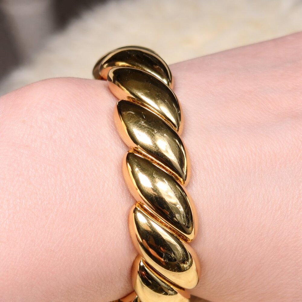 Chunky Gold Tone Twisted Rope Bangle Bracelet Hinged Statement Boutique Quality